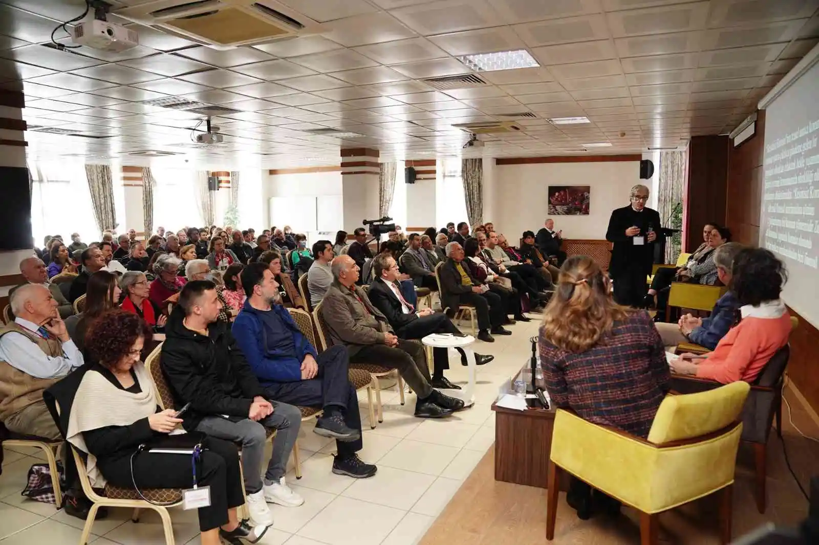 Ayvalık Vizyonu Çalıştay’ında doğal ve kültürel miraslar ele alındı
