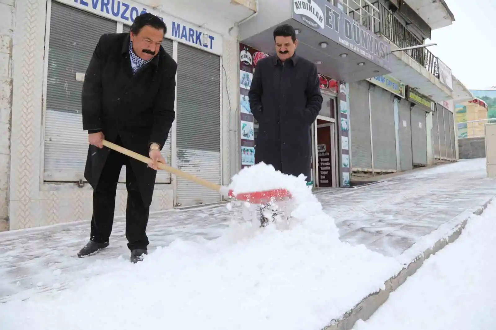 Başkale kar altında
