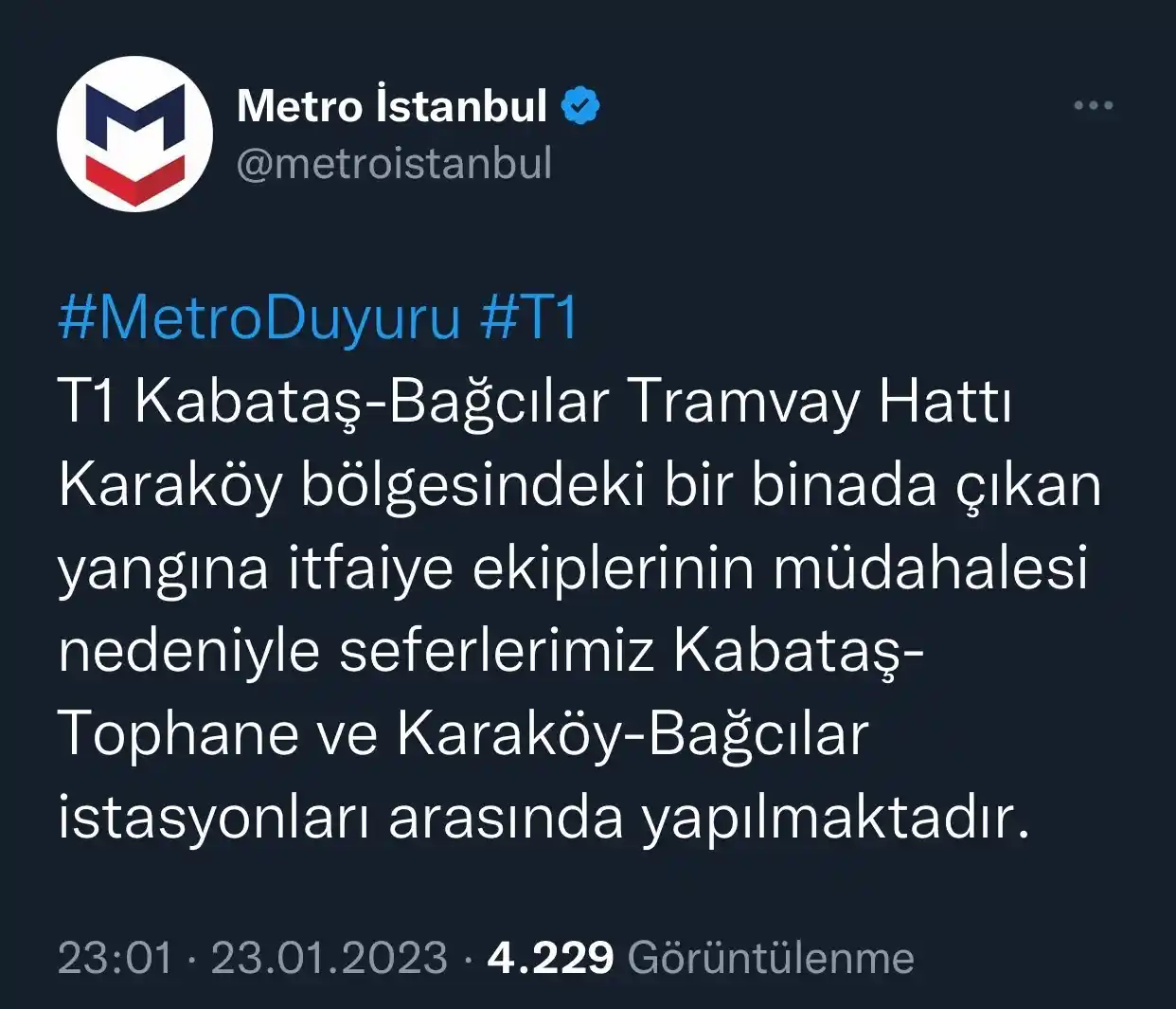 Beyoğlu'nda bulunan bir kilisede çıkan yangın nedeniyle Kabataş-Bağcılar Tramvay Hattı seferleri durduruldu
