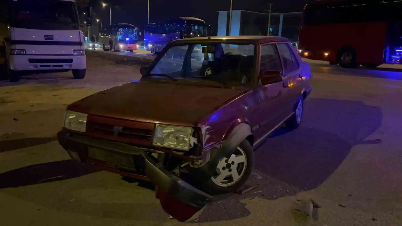 ’Dur’ İhtarına uymayan alkollü sürücüsü polise çarpıp kaçtı