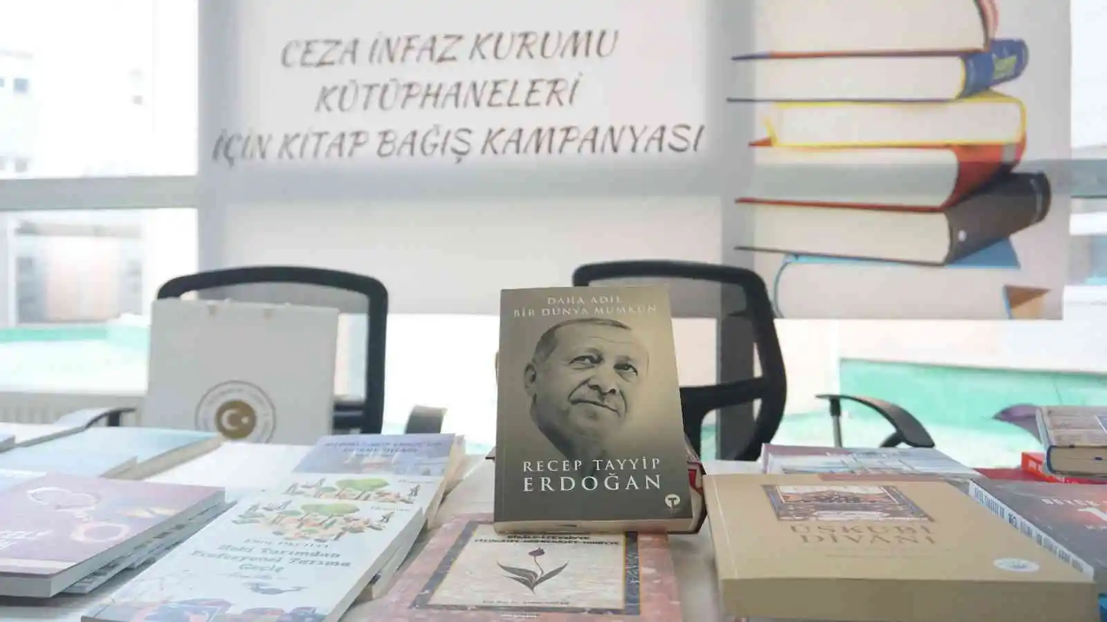 Edirne’de ’Kitap İyileştirir’ sloganıyla kitap bağışı kampanyası başlatıldı
