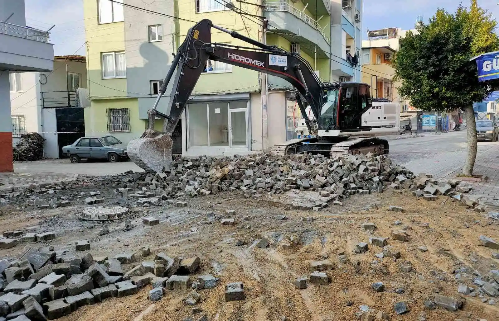 Güneş Mahallesindeki yol çilesi bitiyor
