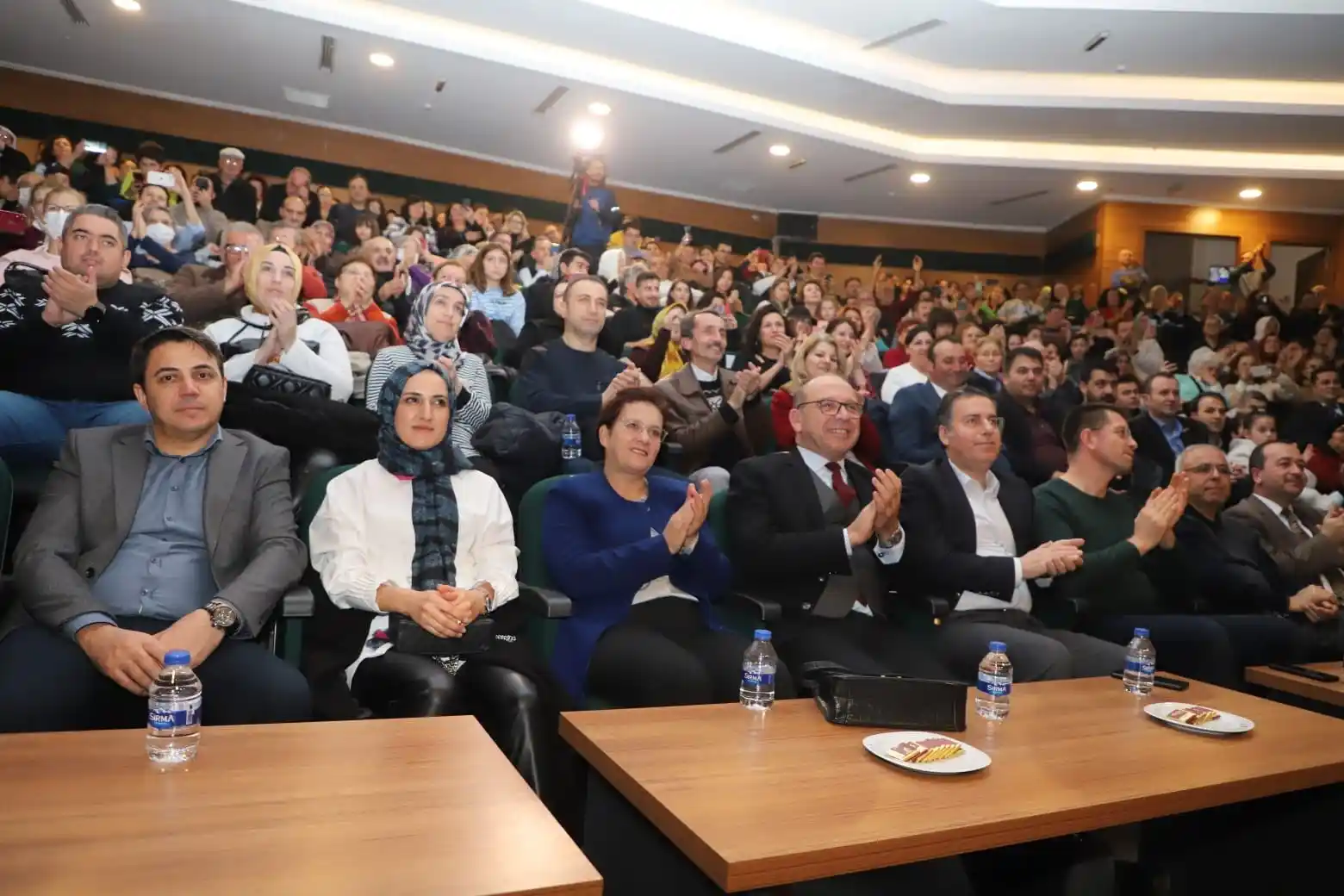 Halk Korosundan muhteşem performans
