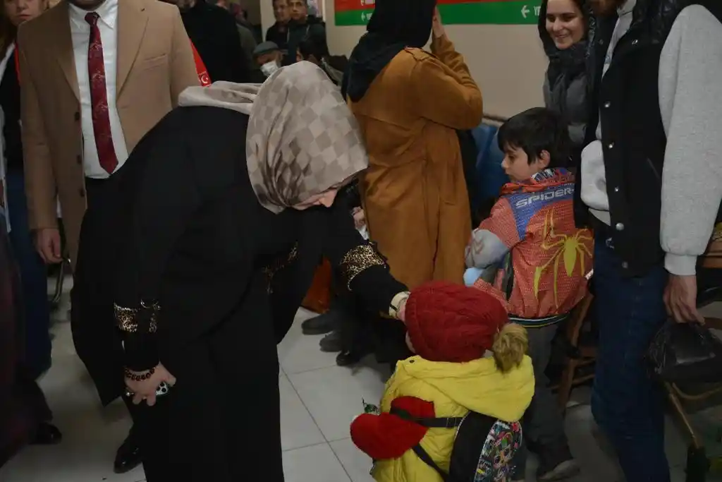 Hastaların talebi üzerine diyaliz ünitesi ayaklarına getirildi
