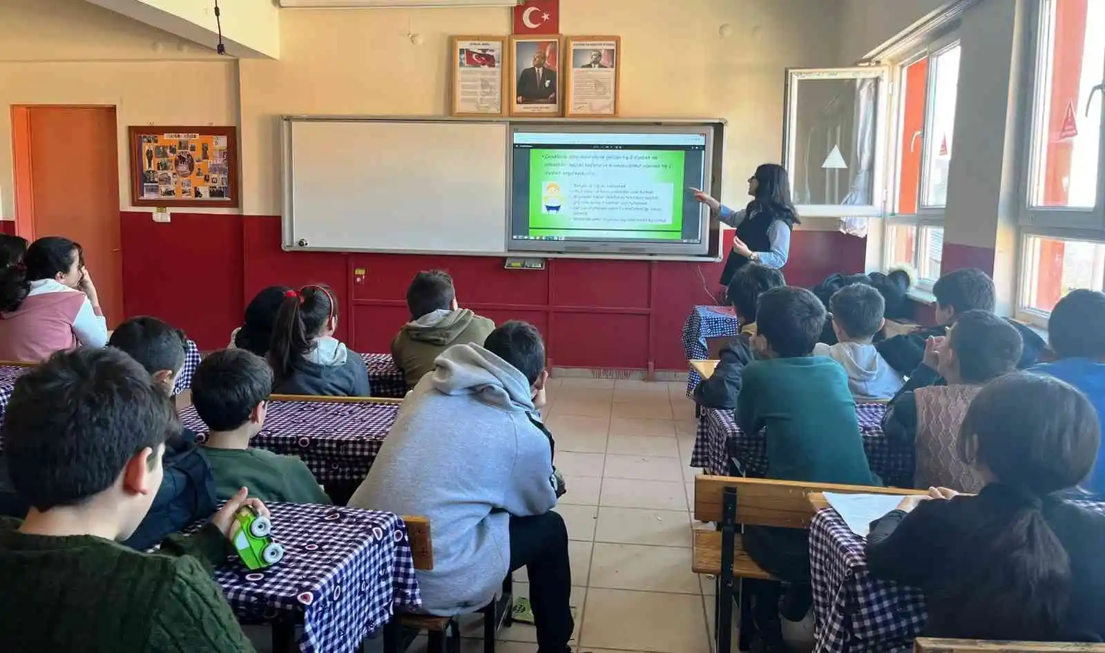 Hisarcık'ta öğrencilere sağlıklı beslenme, obezite ve diyabet eğitimi
