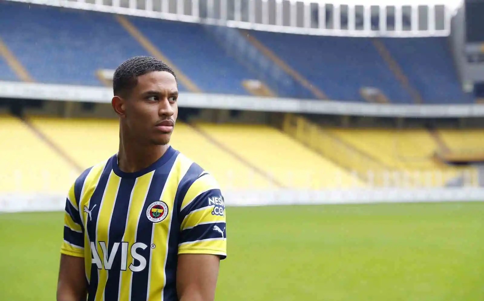 Jayden Oosterwolde resmen Fenerbahçe'de
