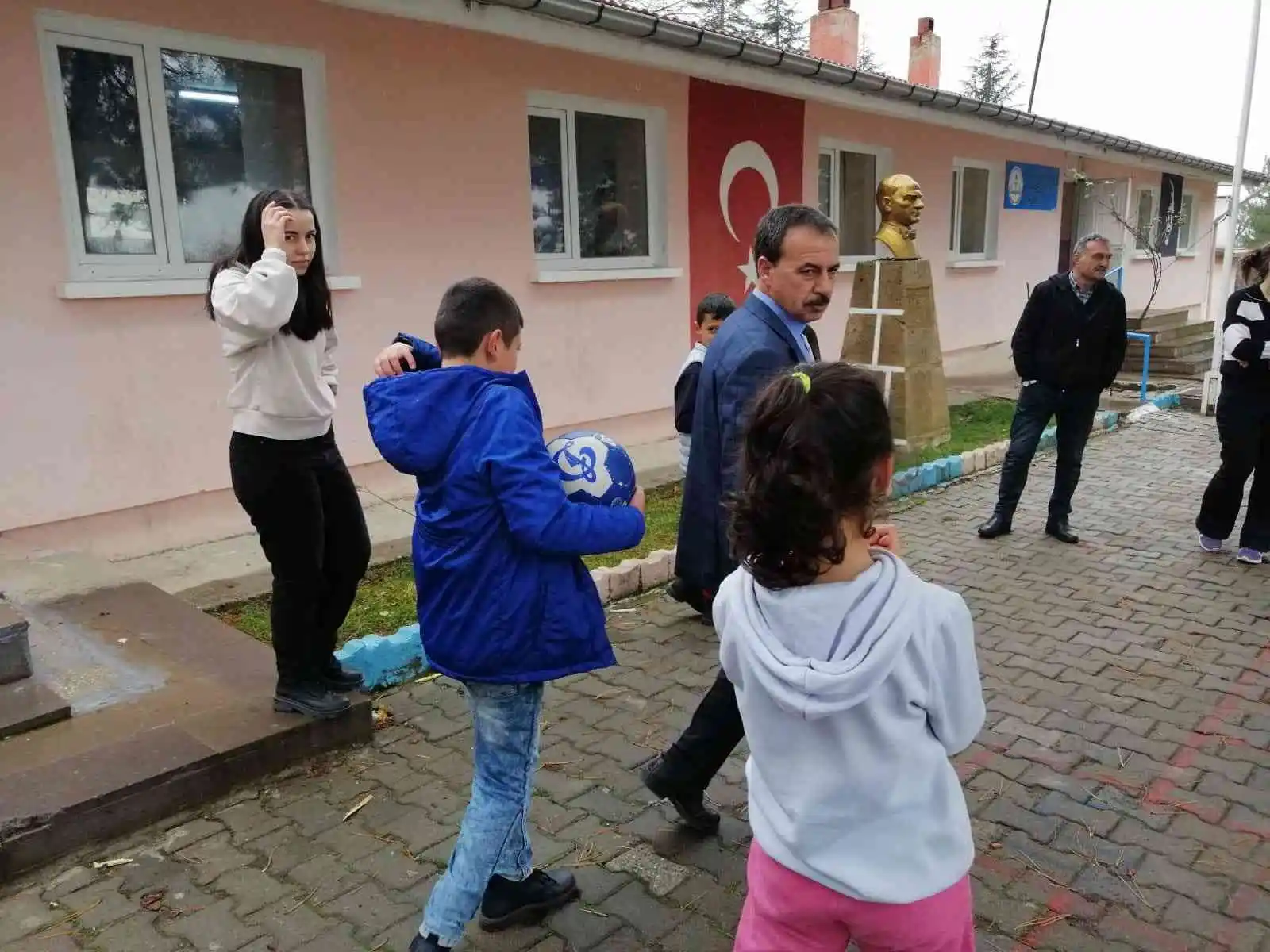 Karacaören Köy Yaşam Merkezi’nde kurs açılacak
