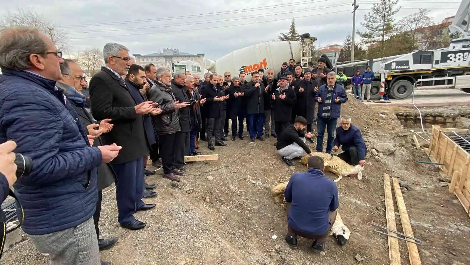 Kulu'da Mescid-i Aksa Camisi'nin temeli dualarla atıldı
