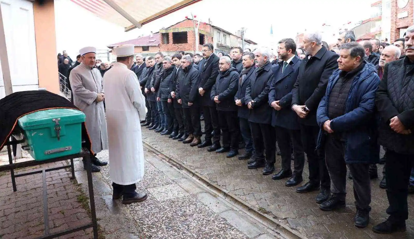 Kütahya Belediye Başkanı Alim Işık'ın annesi vefat etti
