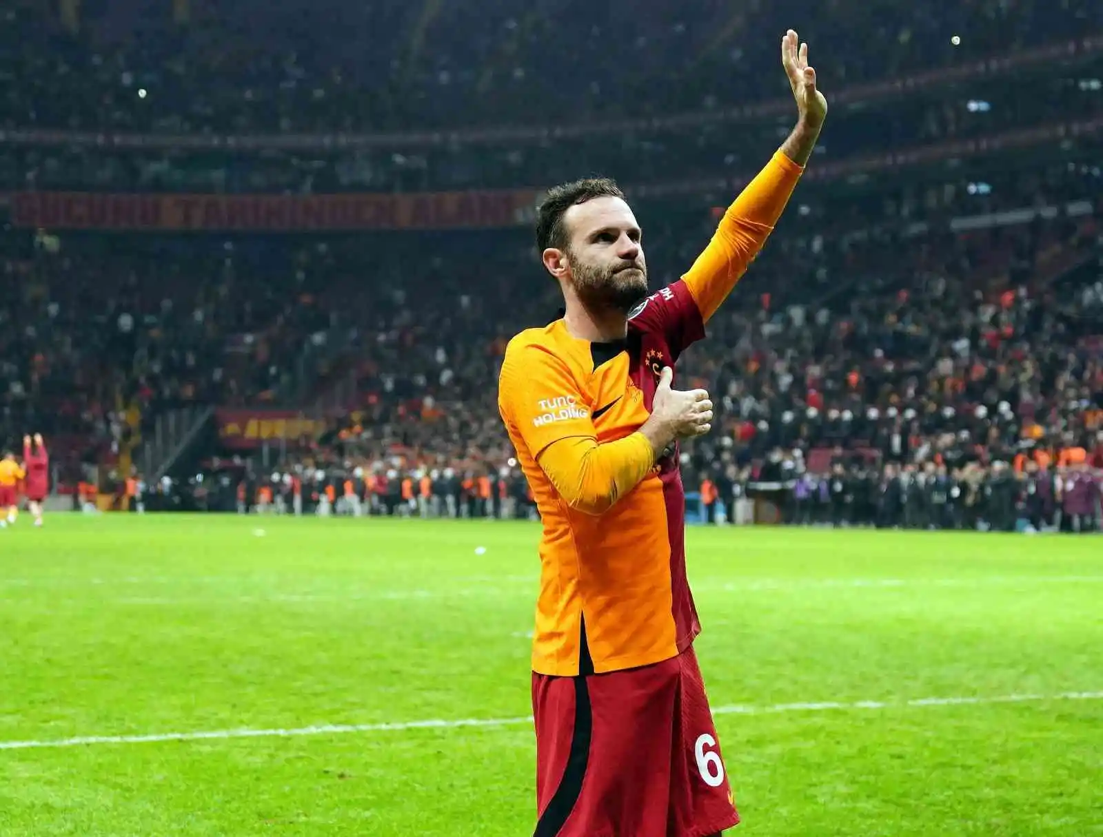 Maç sonu 3’lüsü Juan Mata’dan
