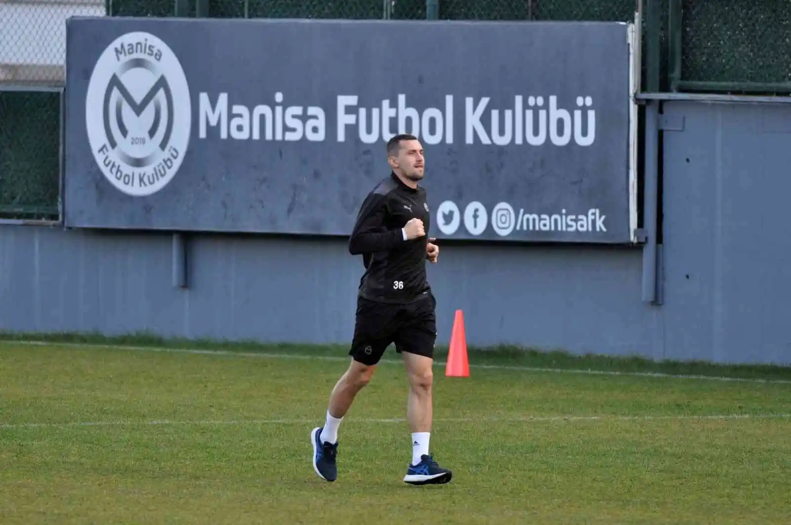 Manisa FK laktat testinden geçti
