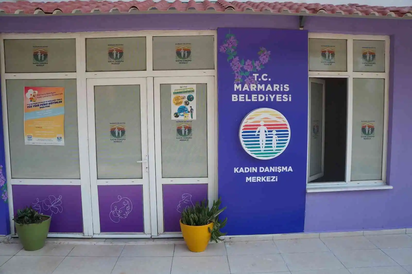 Marmaris’teki Danışma Merkezi kadınlara destek oluyor
