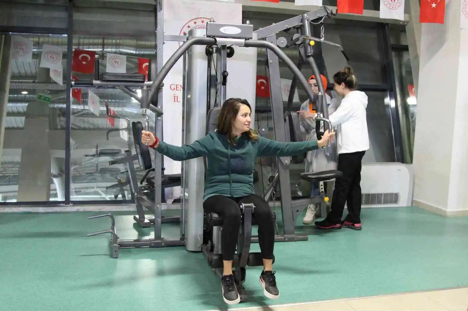 Menteşe'de ücretsiz fitness salonu açıldı
