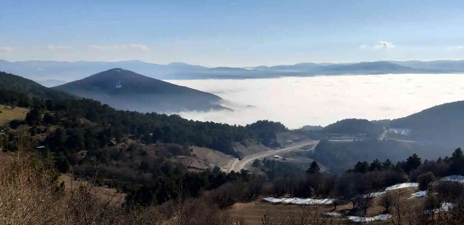 Mudurnu'da sisle oluşan manzara hayran bıraktı
