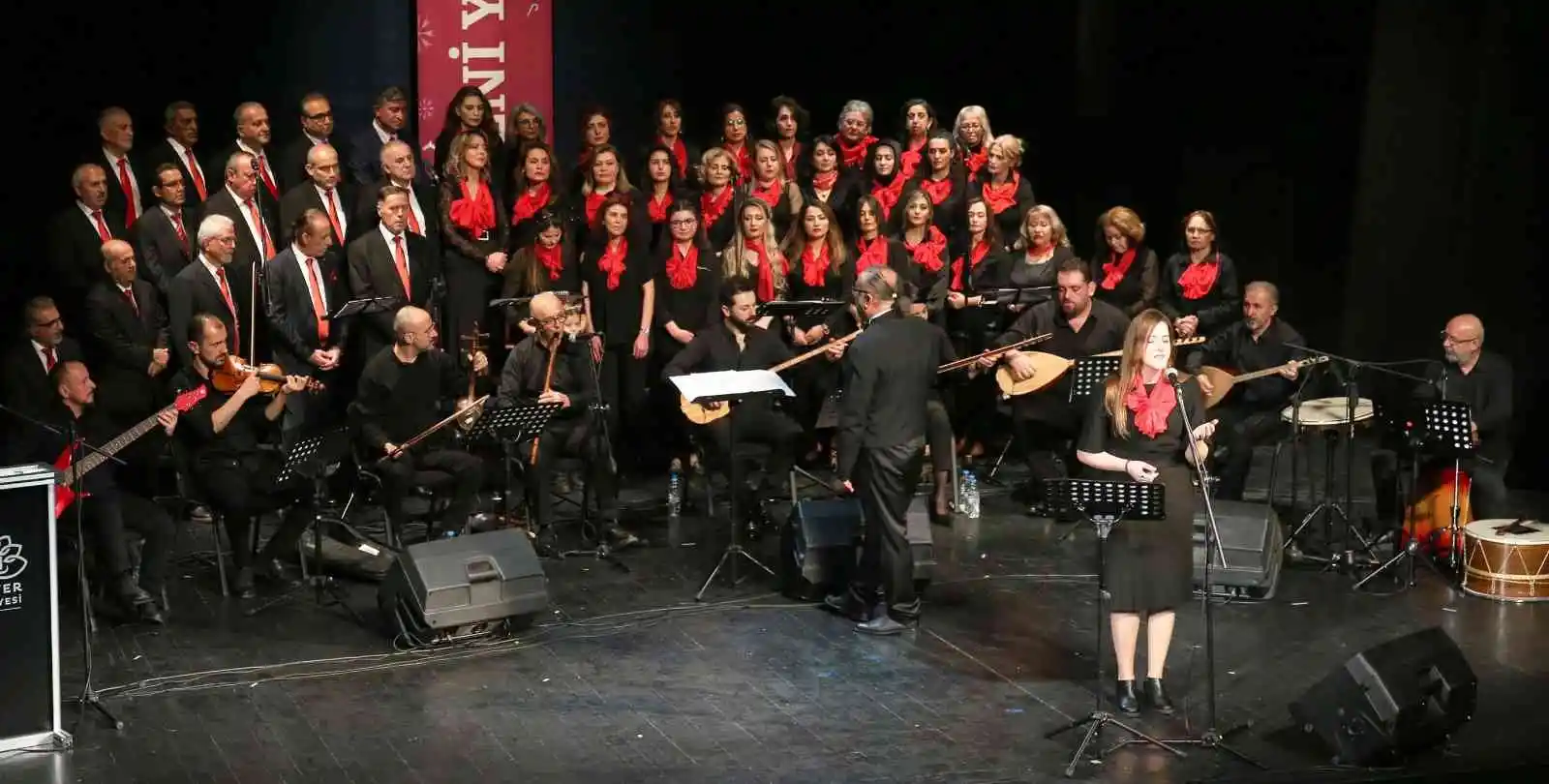 Nilüfer yeni yıla türkülerle merhaba dedi
