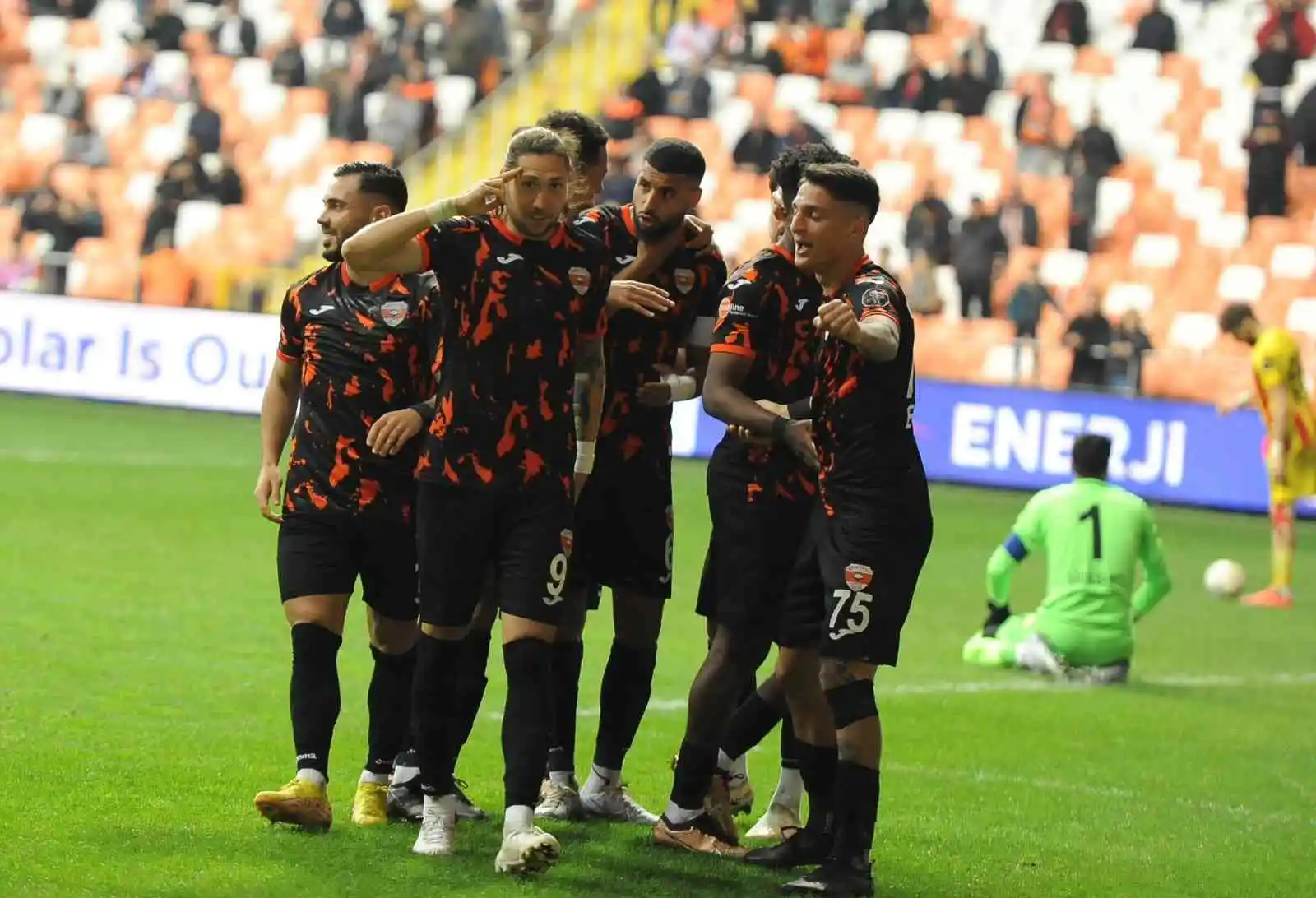 Spor Toto 1. Lig: Adanaspor: 2 - Yeni Malatyaspor: 2
