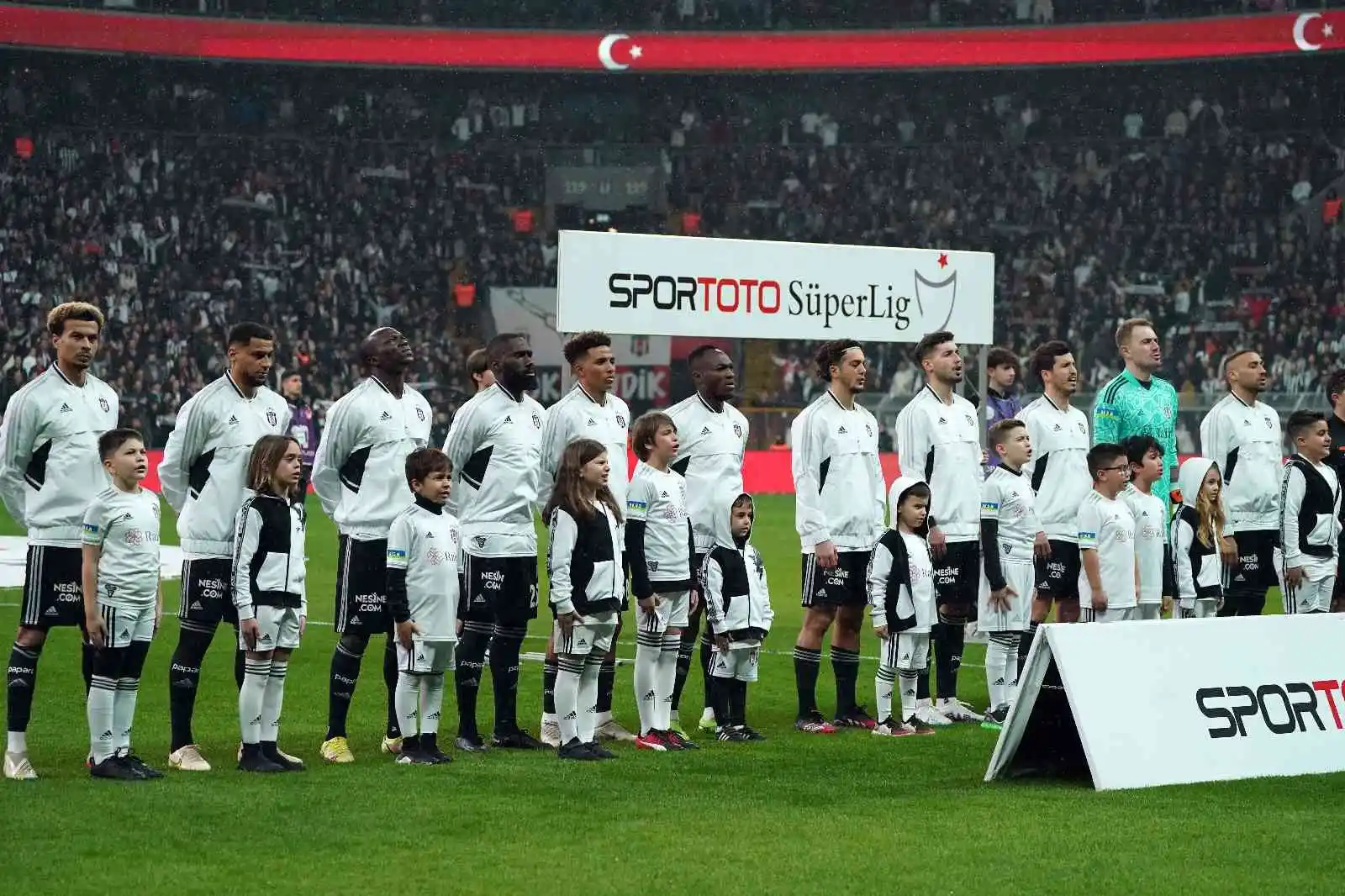 Spor Toto Süper Lig: Beşiktaş: 0 - Alanyaspor: 0 (Maç devam ediyor)
