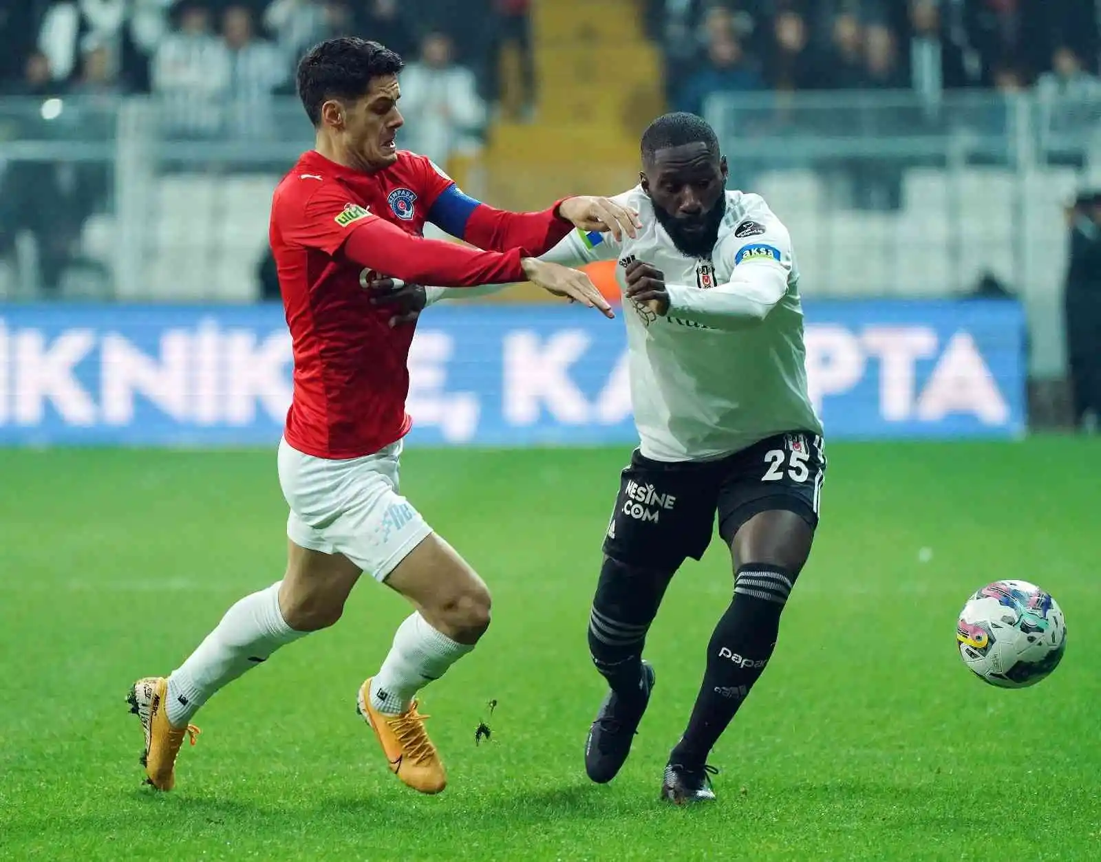 Spor Toto Süper Lig: Beşiktaş: 0 - Kasımpaşa: 0 (Maç devam ediyor)
