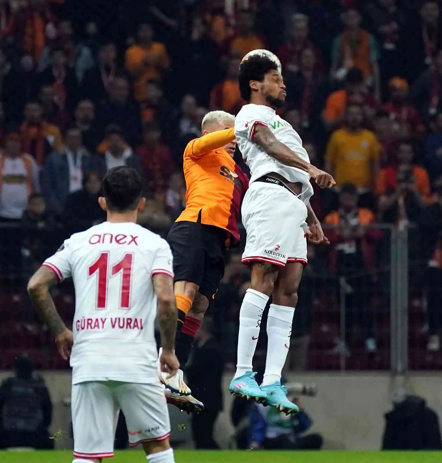 Spor Toto Süper Lig: Galatasaray: 0 - Antalyaspor: 0 (Maç devam ediyor)
