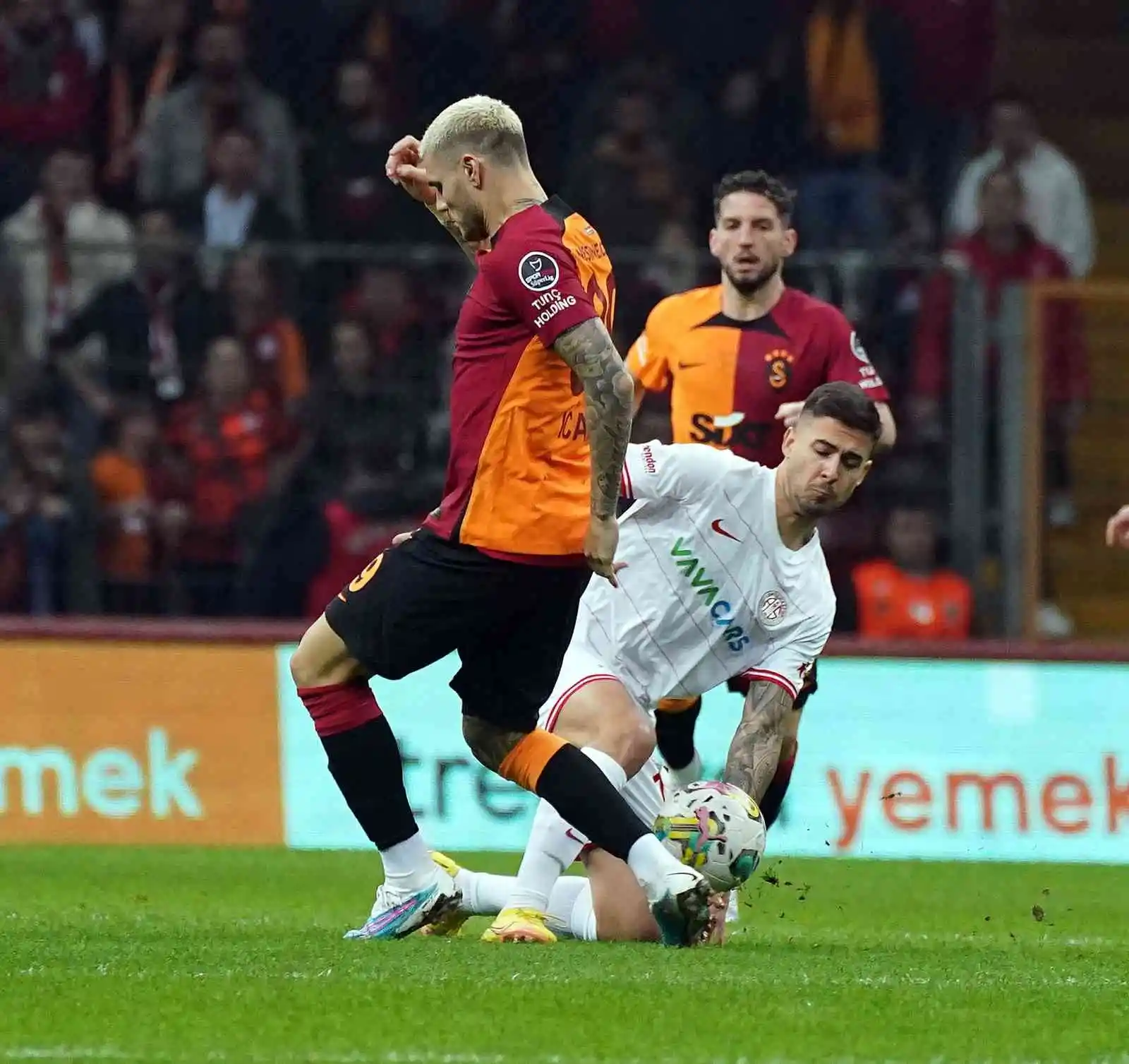 Spor Toto Süper Lig: Galatasaray: 0 - Antalyaspor: 0 (Maç devam ediyor)
