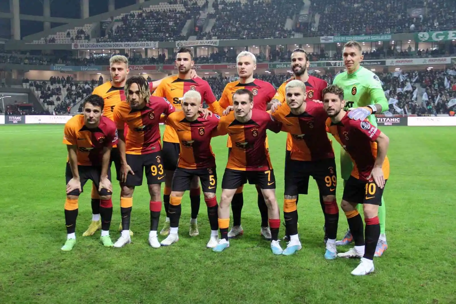 Spor Toto Süper Lig: Giresunspor: 0 - Galatasaray: 1 (İlk yarı)
