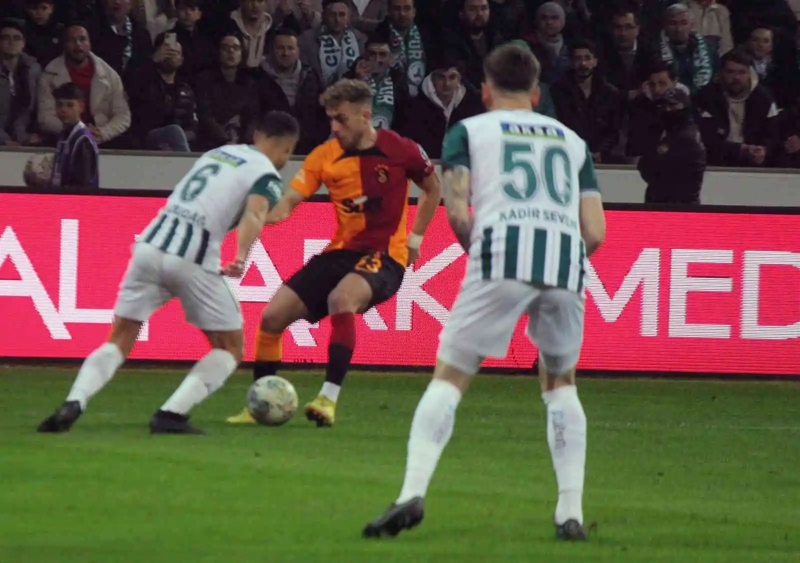 Spor Toto Süper Lig: Giresunspor: 0 - Galatasaray: 1 (İlk yarı)
