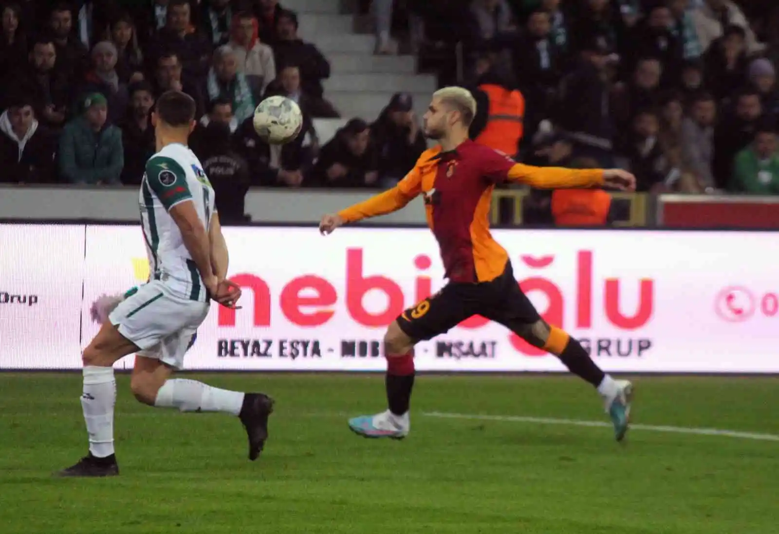 Spor Toto Süper Lig: Giresunspor: 0 - Galatasaray: 1 (İlk yarı)
