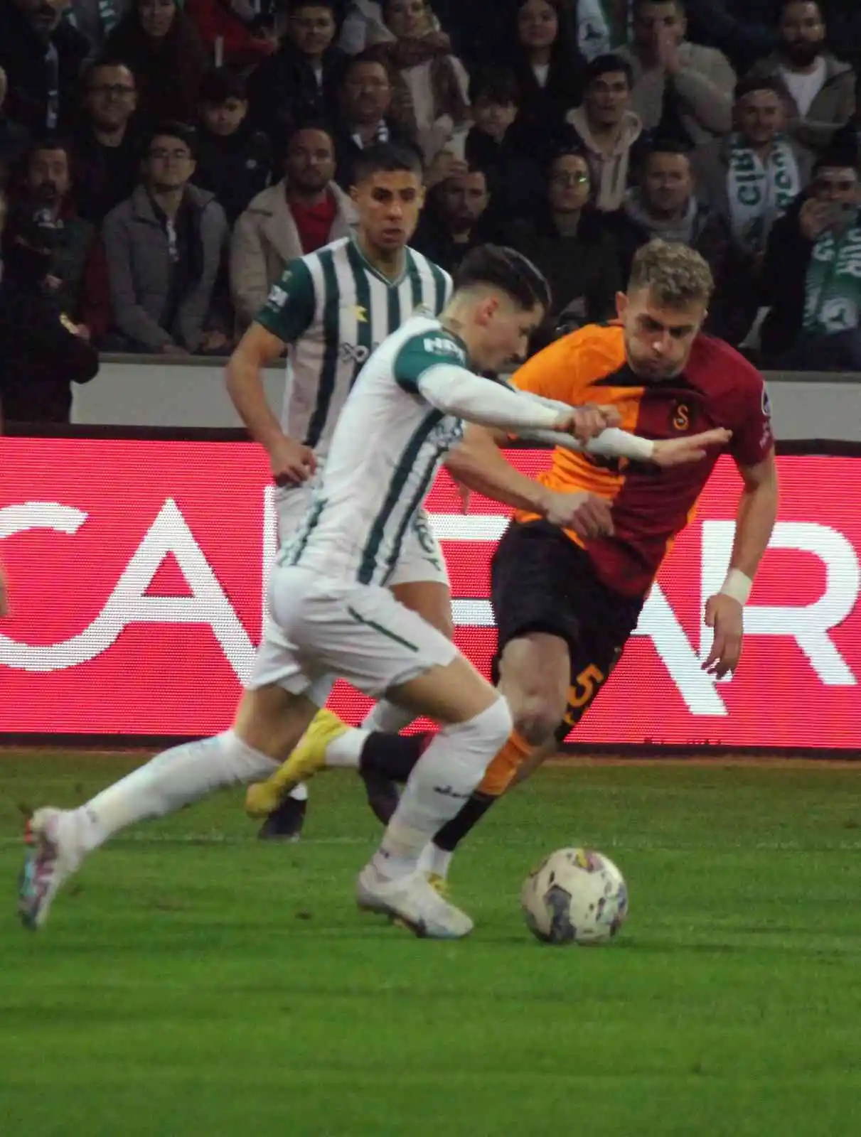 Spor Toto Süper Lig: Giresunspor: 0 - Galatasaray: 1 (İlk yarı)
