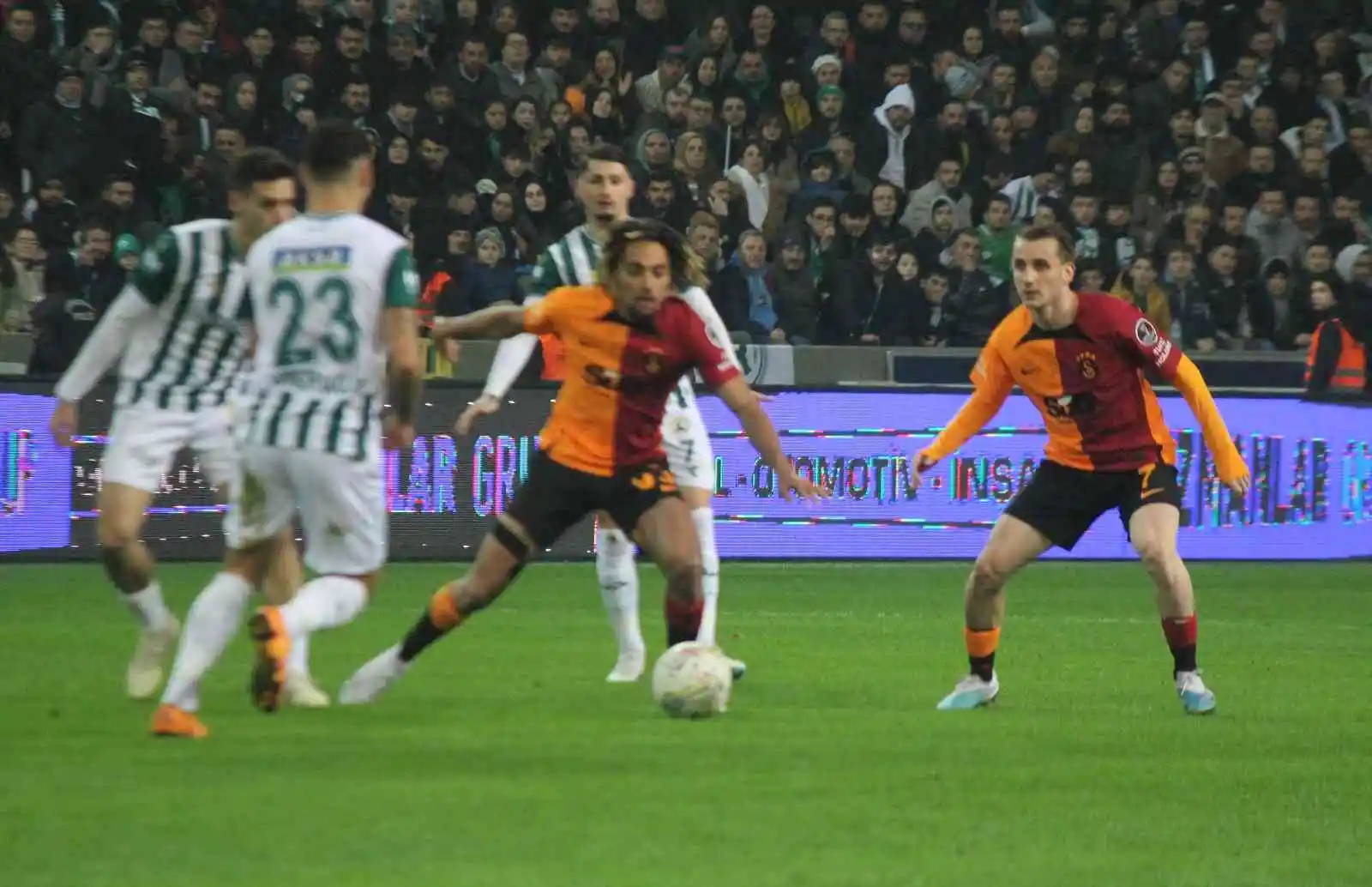 Spor Toto Süper Lig: Giresunspor: 0 - Galatasaray: 1 (İlk yarı)
