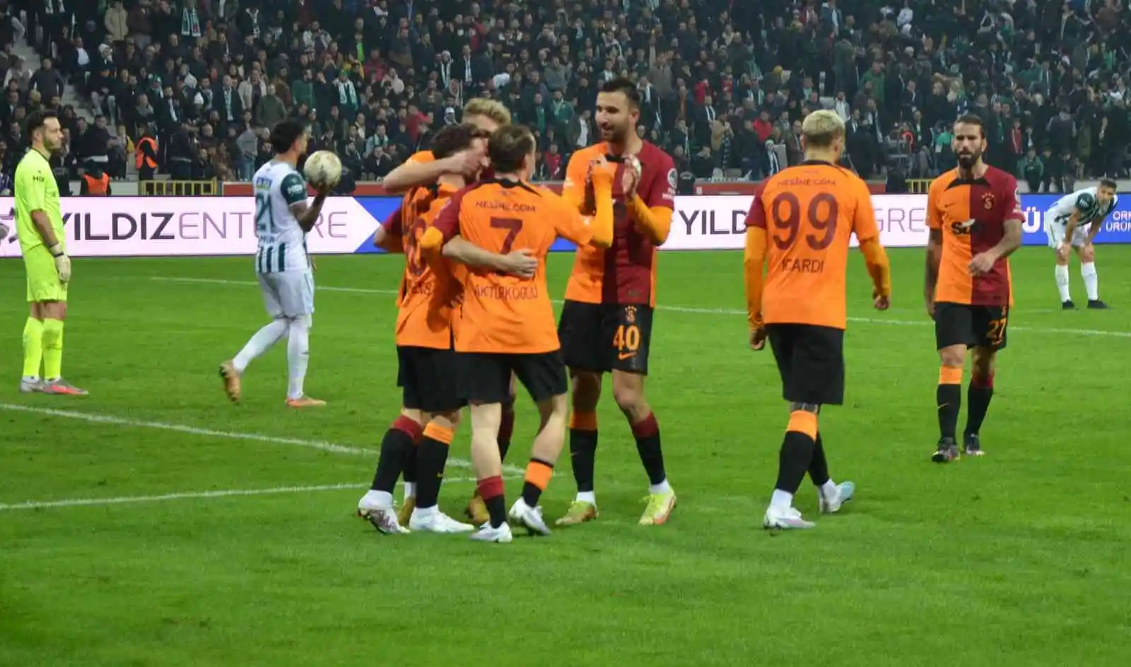 Spor Toto Süper Lig: Giresunspor: 0 - Galatasaray: 1 (İlk yarı)
