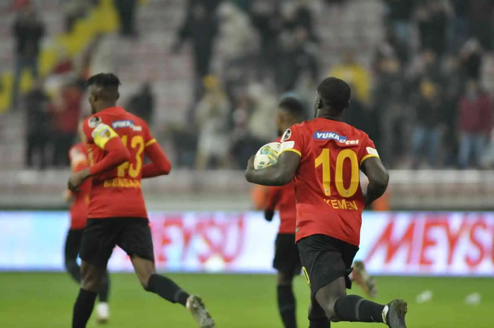 Spor Toto Süper Lig: Kayserispor: 2 - Fatih Karagümrük: 4 (Maç sonucu)
