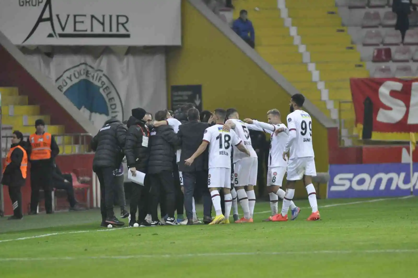 Spor Toto Süper Lig: Kayserispor: 2 - Fatih Karagümrük: 4 (Maç sonucu)
