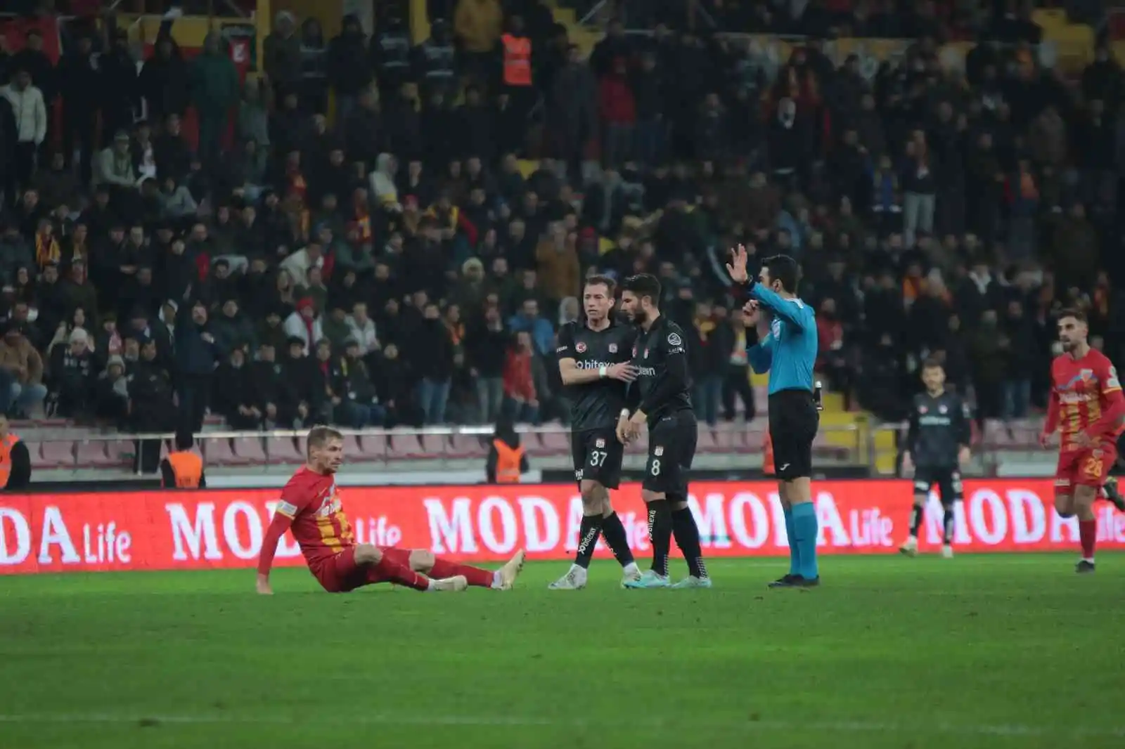 Spor Toto Süper Lig: Kayserispor: 4 - Sivasspor: 1 (Maç sonucu)
