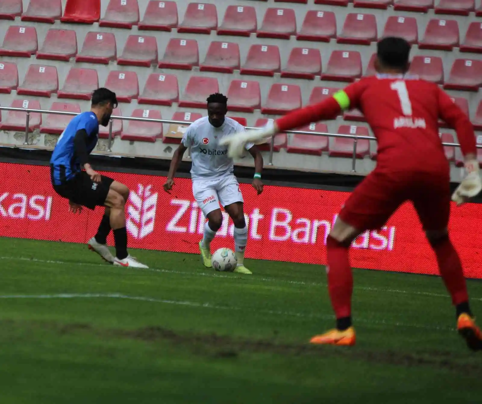 Ziraat Türkiye Kupası: DG Sivasspor: 3 - Karacabey Belediyespor: 0
