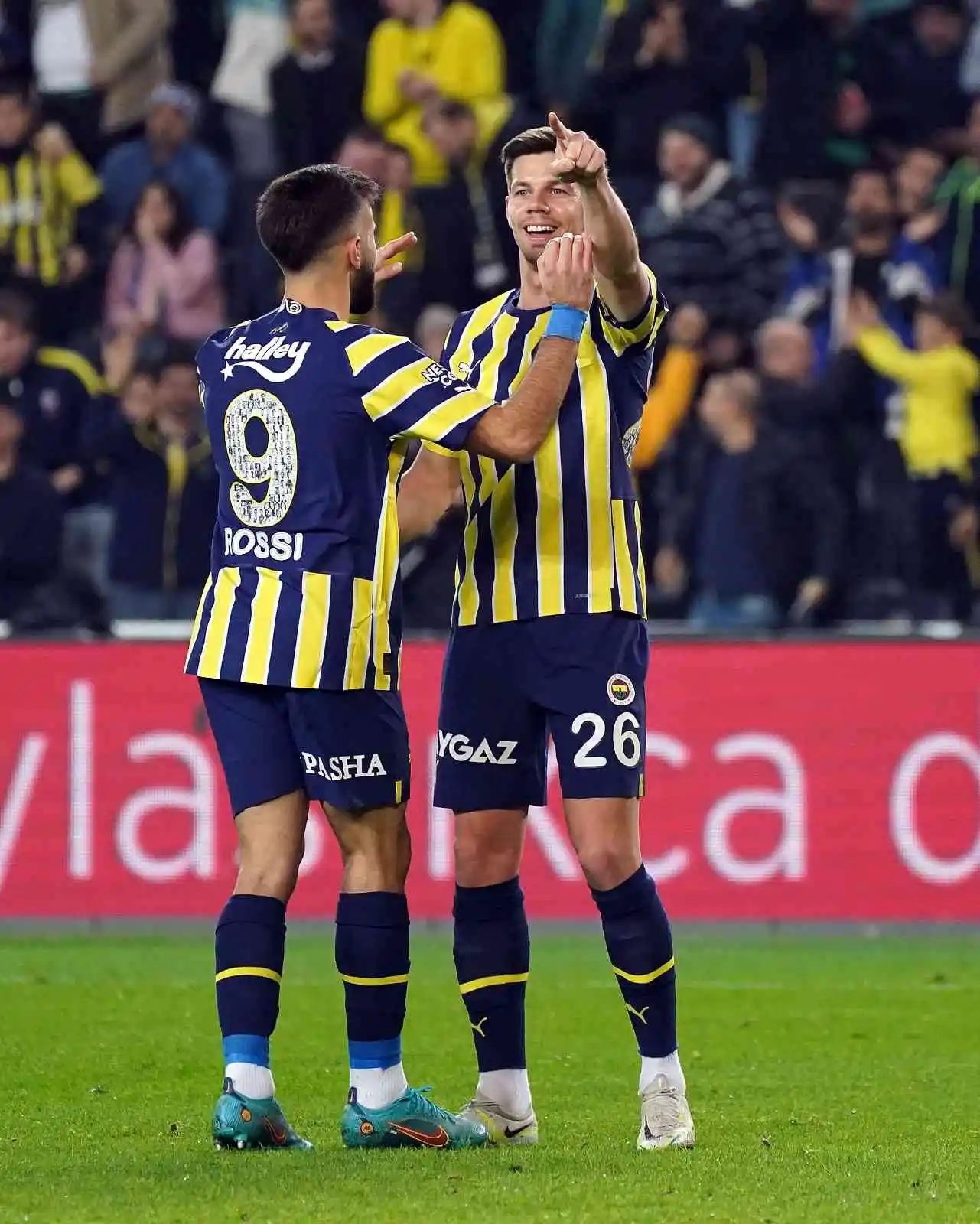 Ziraat Türkiye Kupası: Fenerbahçe: 1 - Çaykur Rizespor: 1 (İlk yarı)
