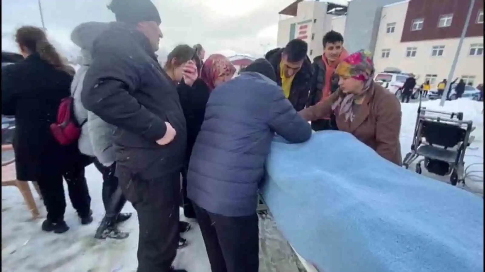 Deprem bölgesinde beraber çalıştığını doktorun milletvekili olduğunu sonradan öğrendi
