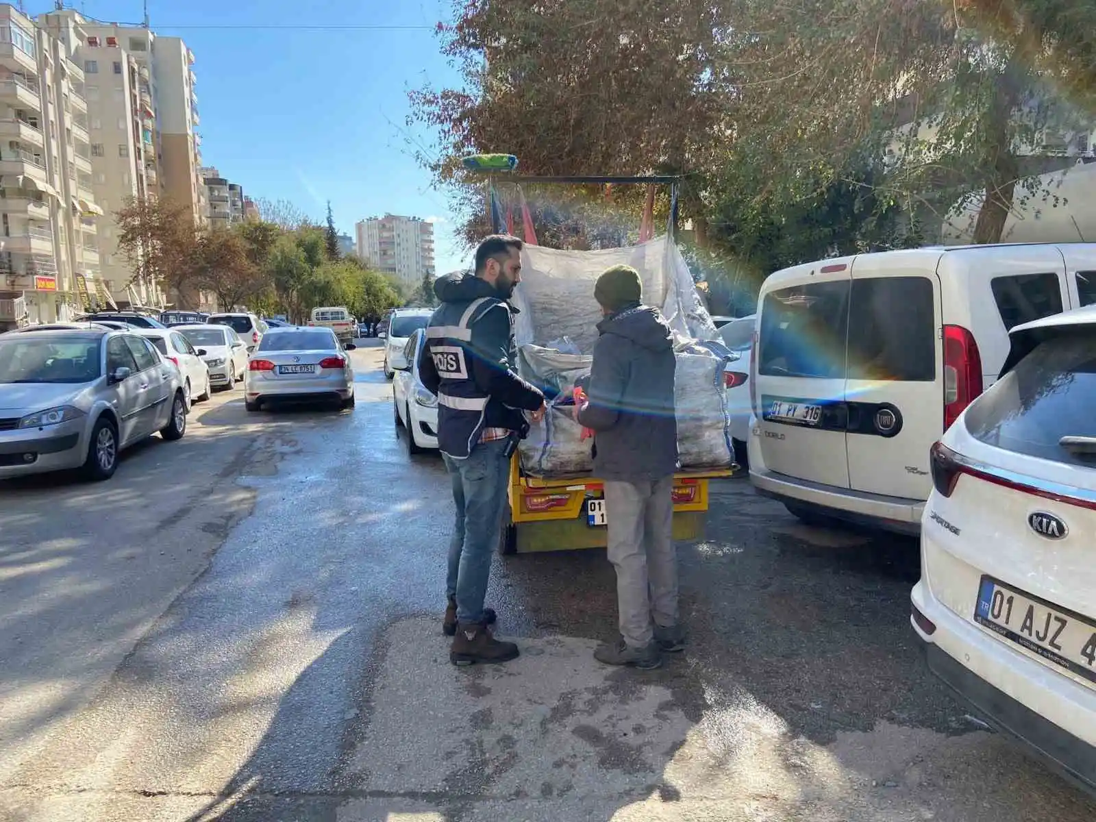 Deprem fırsatçılarına karşı Adana polisi teyakkuzda
