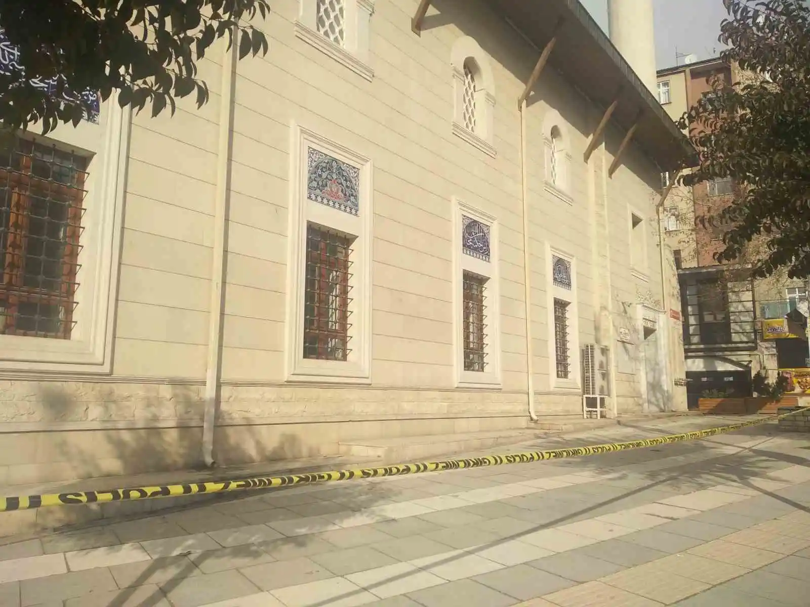 Elazığ’da bir cami ibadete kapatıldı
