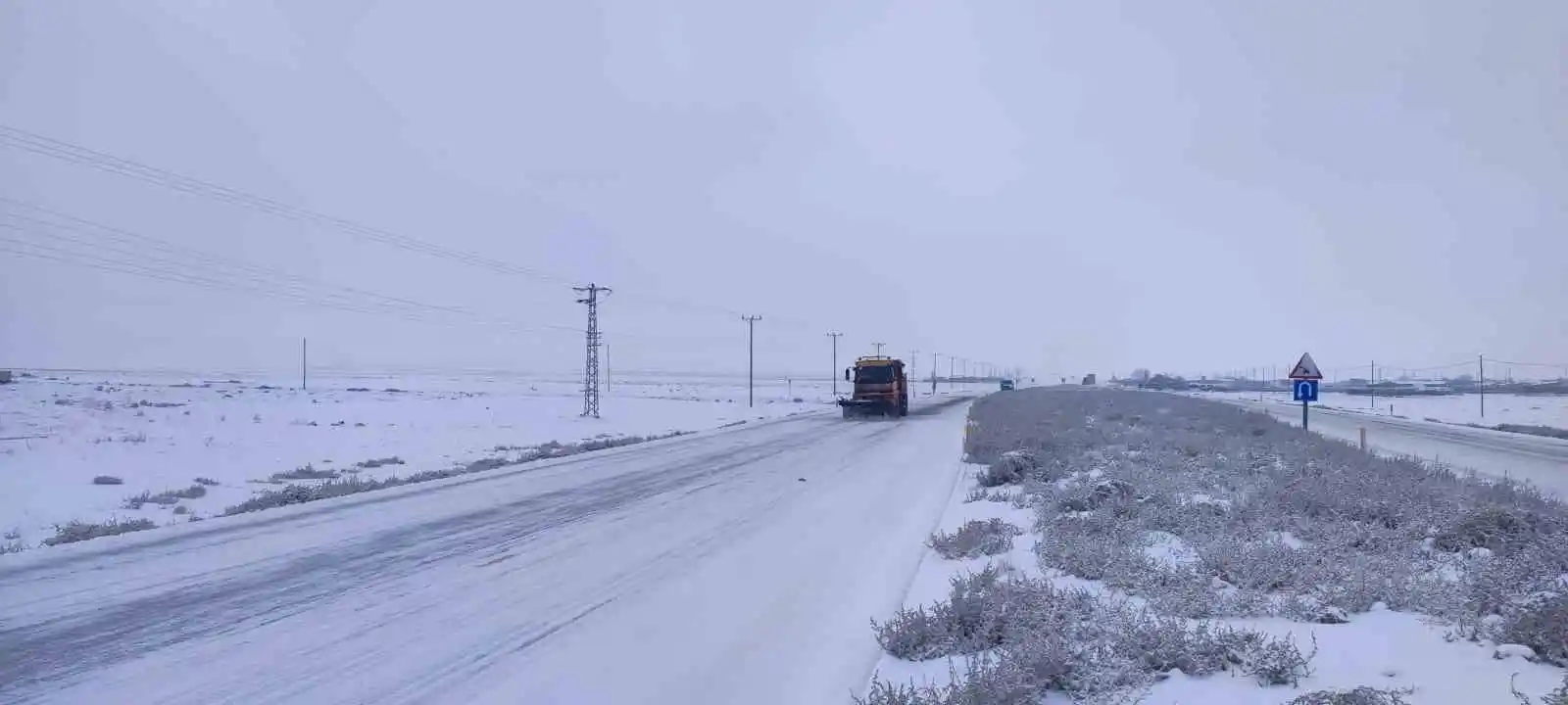 Iğdır'da 23 köy yolu ulaşıma kapandı
