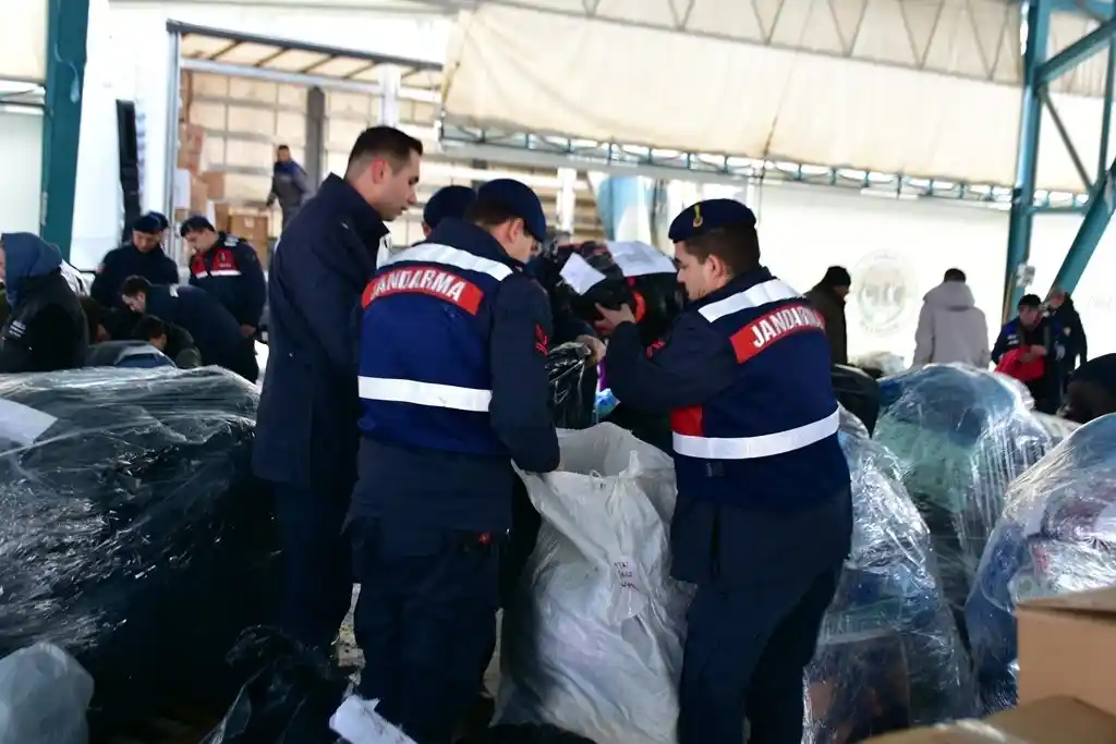 İnönü depremzedeler için seferber oldu
