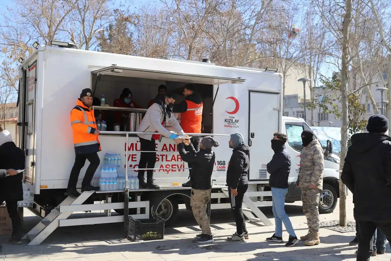 Kızılay’ın AFAD için çadır üretimi sürüyor
