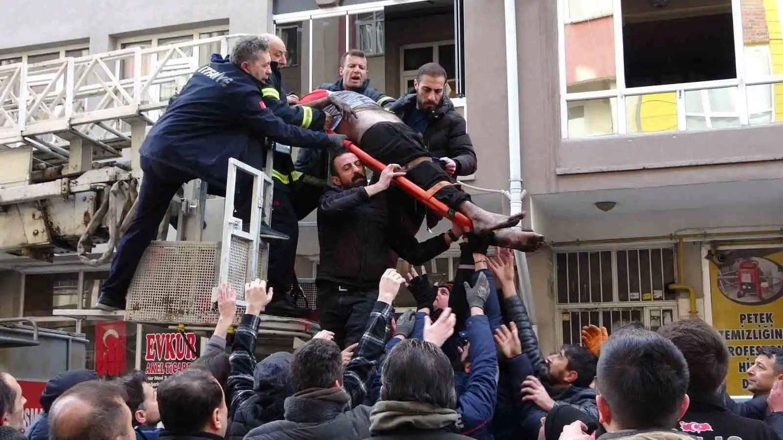 Kütahya’da korkutan yangın
