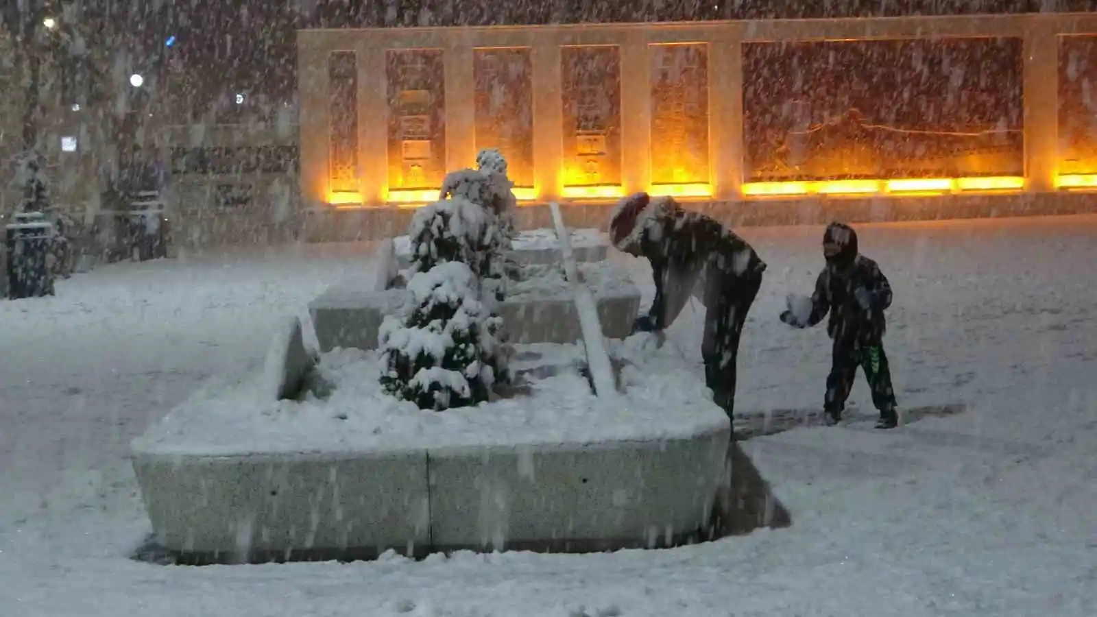 Malatya’ya lapa lapa kar yağdı
