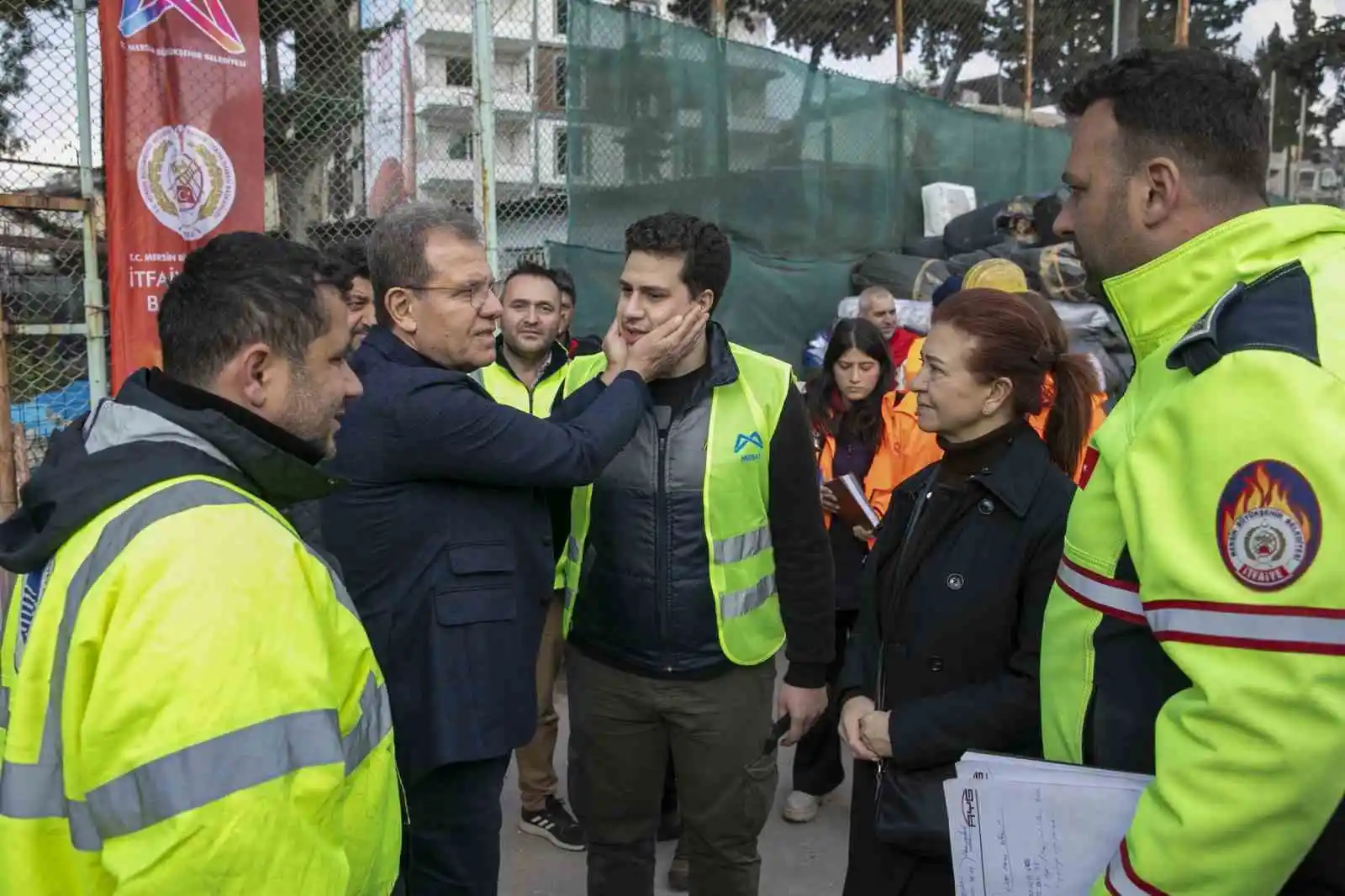 Seçer, Hatay'daki deprem bölgesinde incelemelerde bulundu
