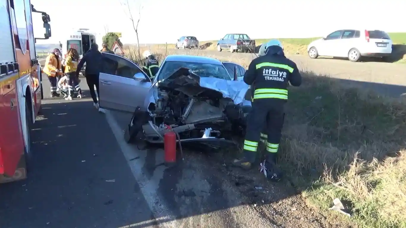 Tekirdağ'da feci kaza: 5 yaralı
