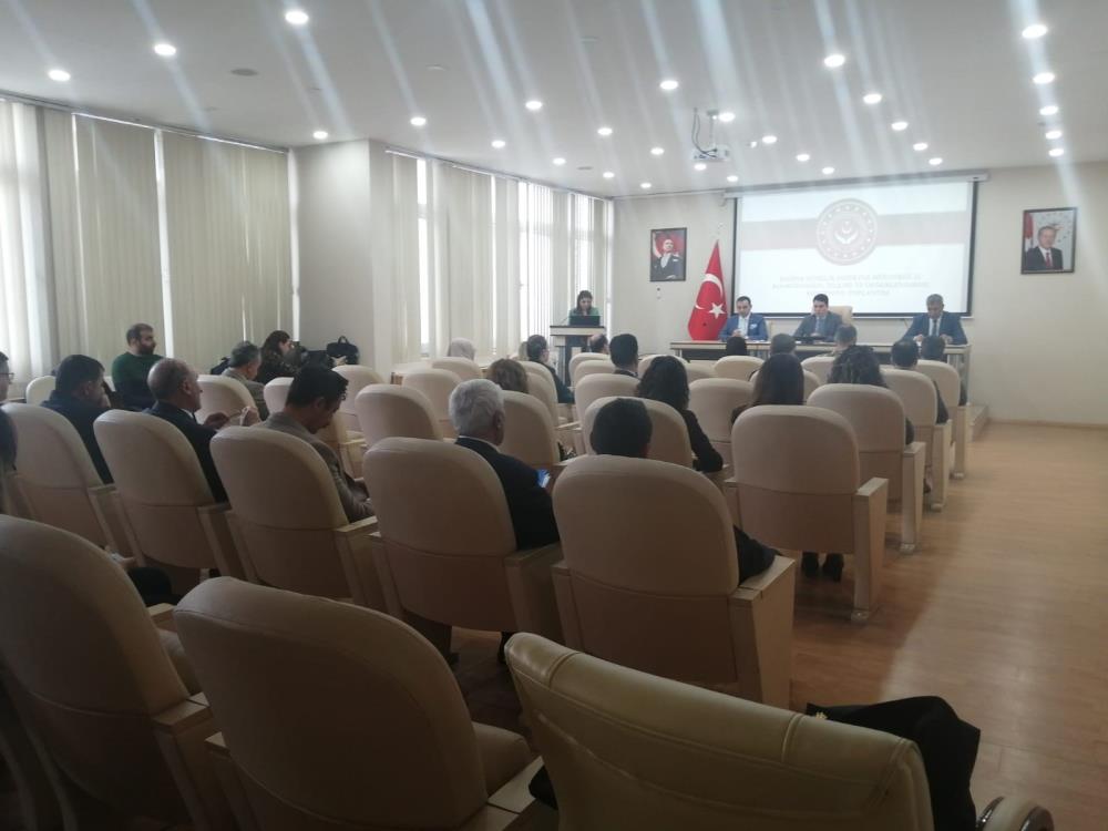 Kars'ta kadına yönelik şiddetle mücadele toplantısı