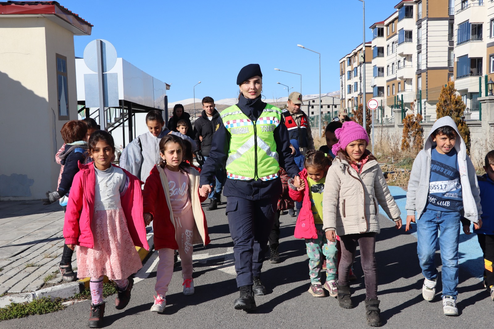 Jandarmadan öğrencilere trafik eğitimi