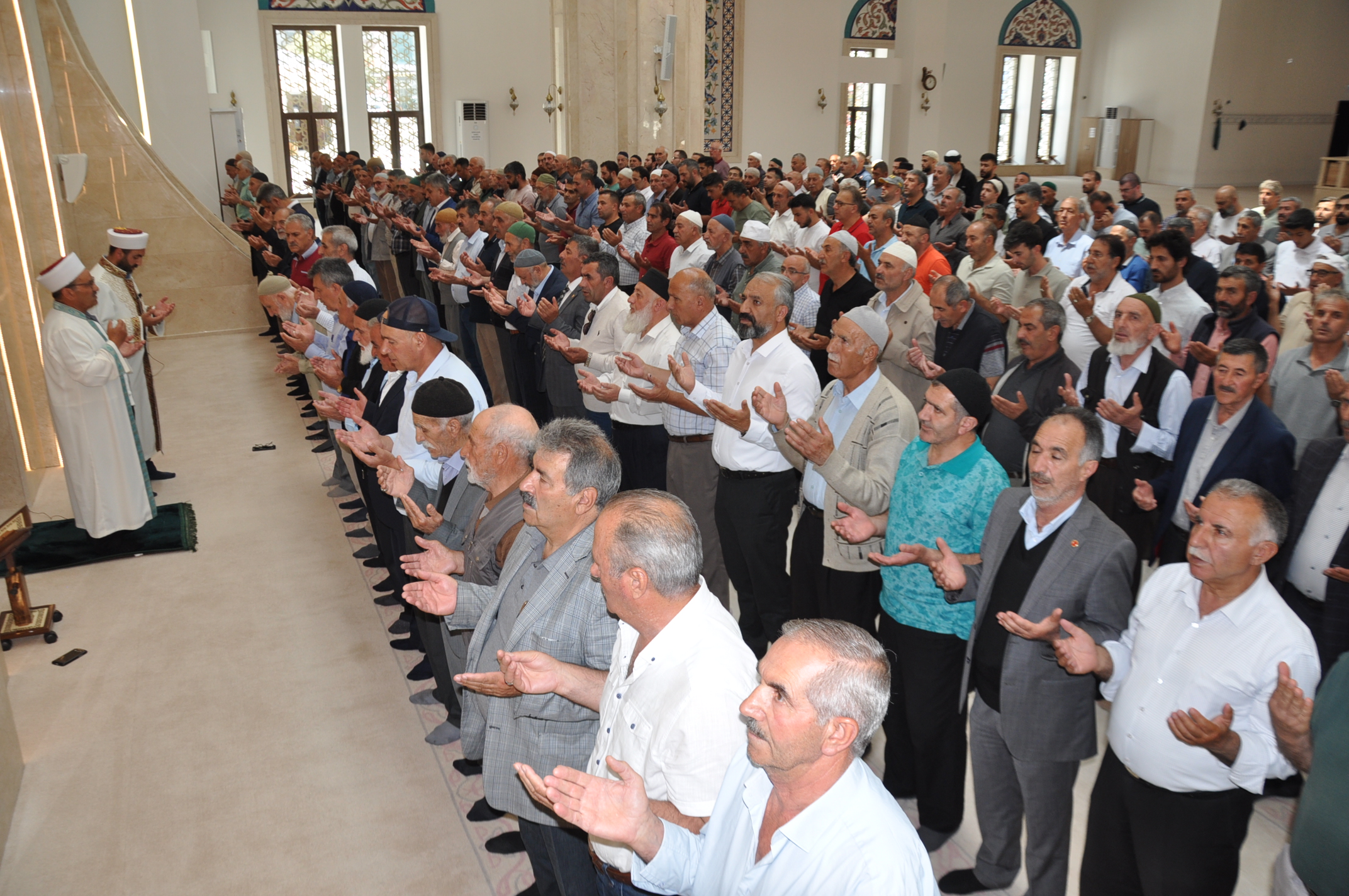 Haniye için Kars'ta gıyabi cenaze namazı kılındı