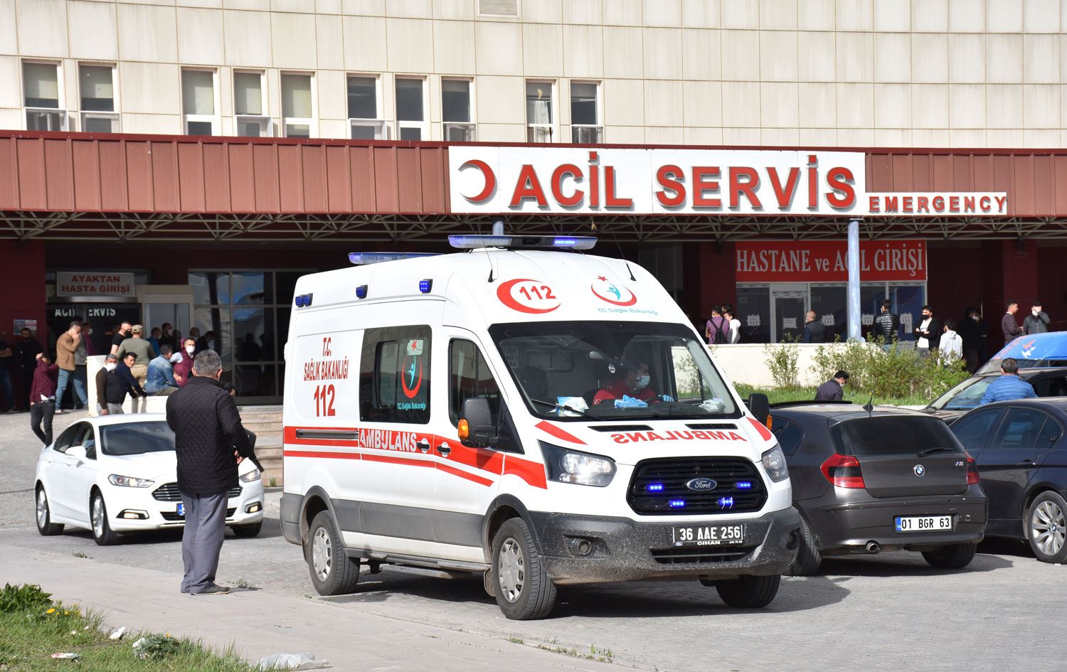 Kars'ta yaylada silahlı kavga: 1'i kadın 4 yaralı