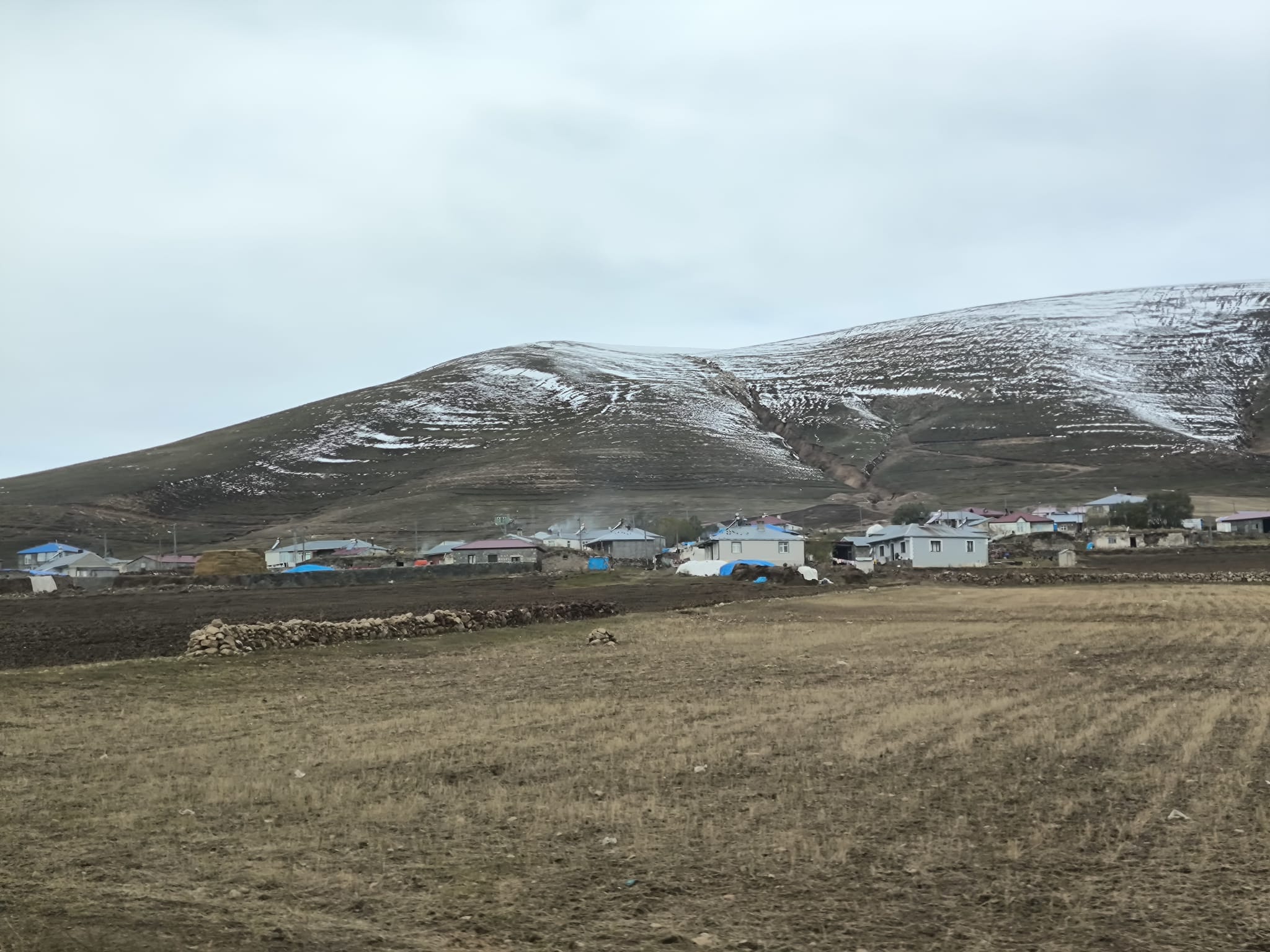 Sobalar yanmaya başladı! Kars'ta hava sıcaklığı eksi 7'yi gördü